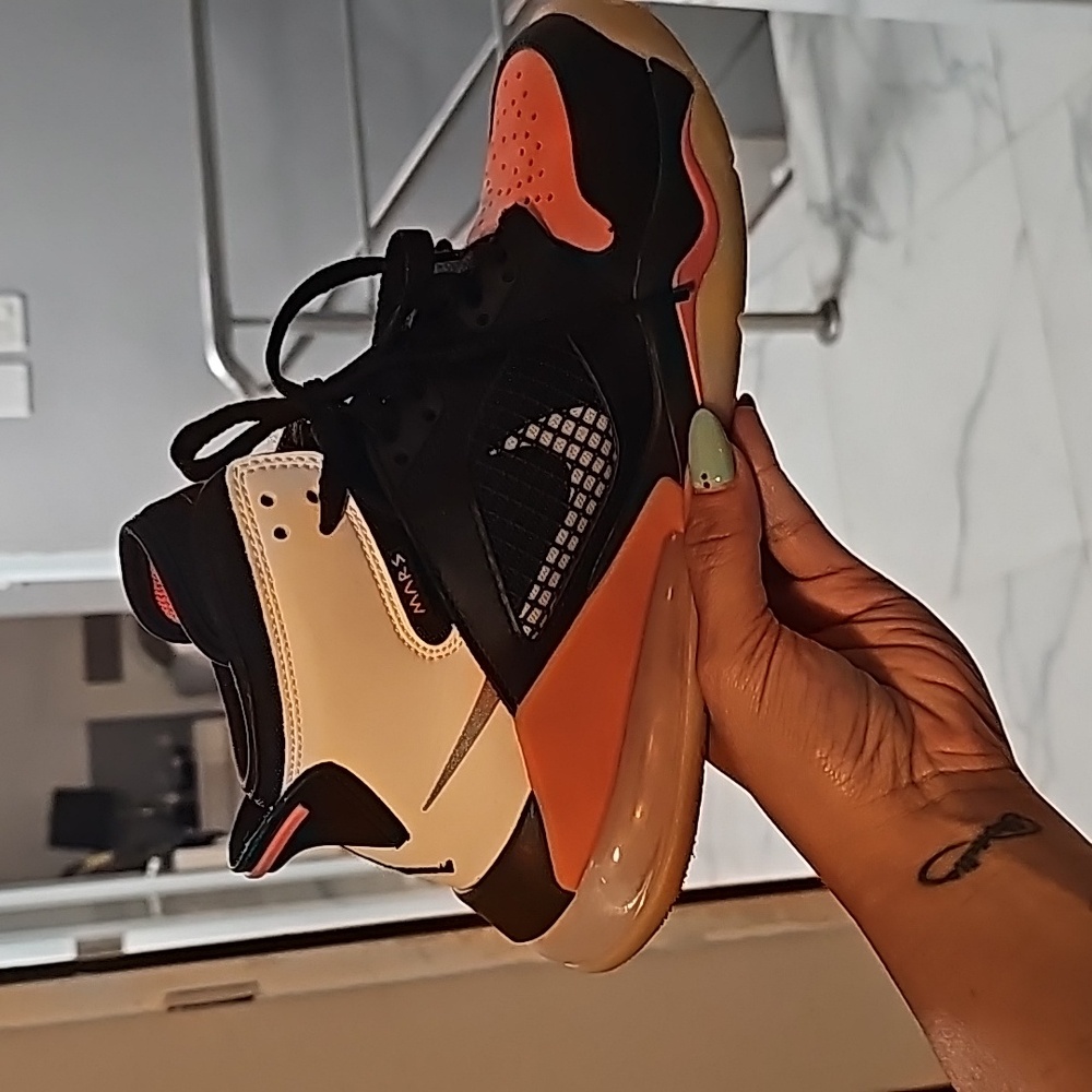 Nike Mars Air Jordan 270